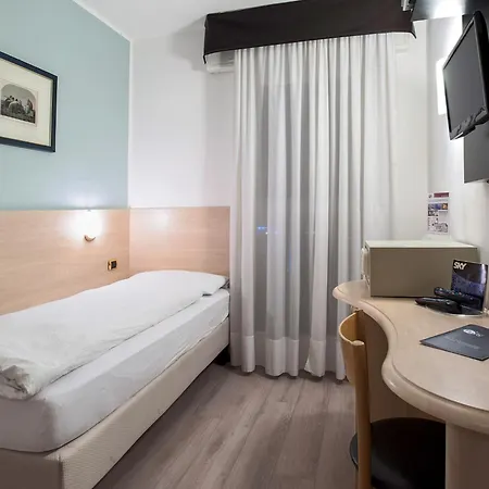 Rudy Hotel